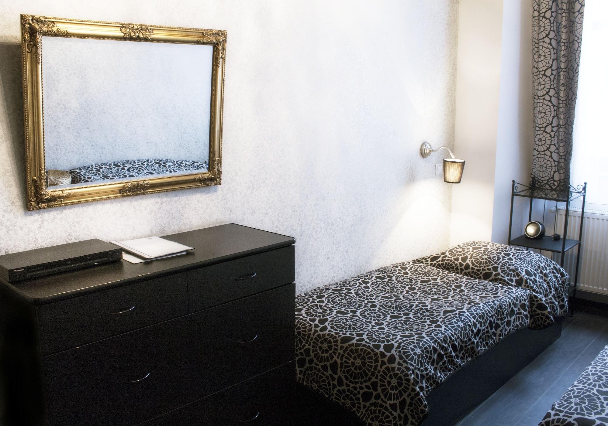 Pergamin Apartments Krakow Luaran gambar