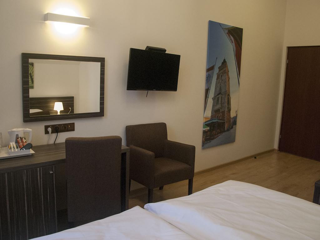 Pergamin Apartments Krakow Luaran gambar